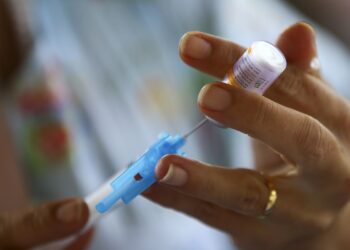 Covid-19: Distrito Federal vacinará adolescentes de 14 e 15 anos