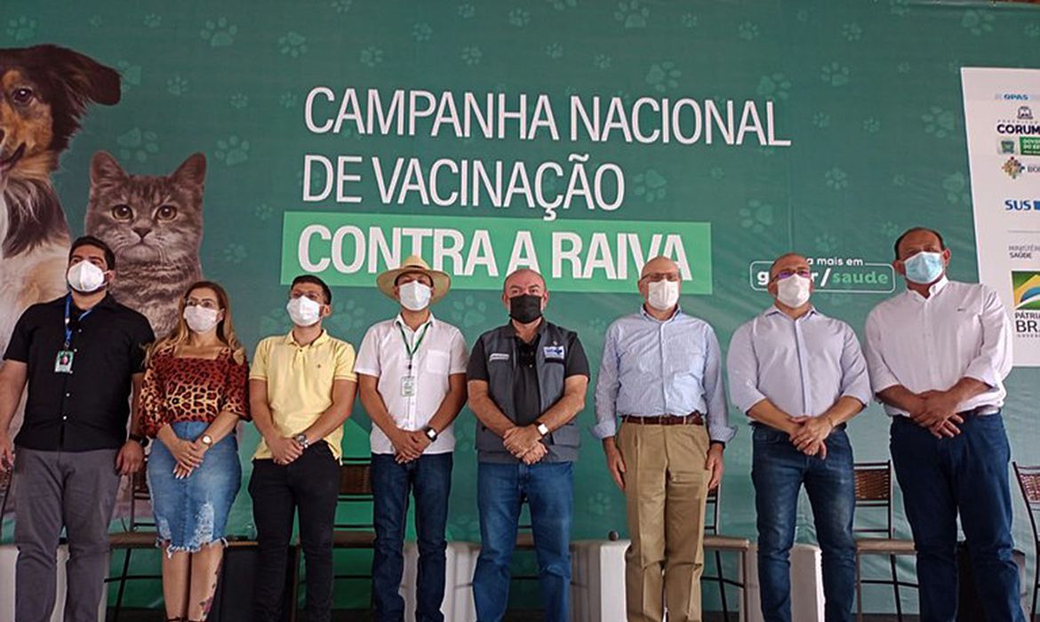 Saúde promove Dia “D” de vacina antirrábica na fronteira com a Bolívia