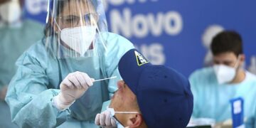 Síndrome respiratória aguda grave apresenta sinais