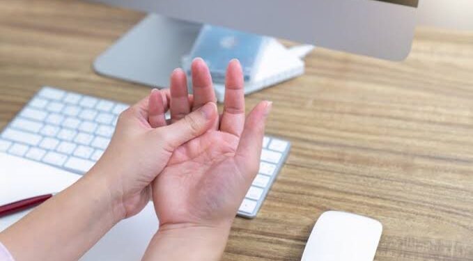 Tendinite: veja alguns sintomas desse mal que assola milhares de brasileiros