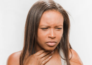 Porque sentimos dor de garganta?